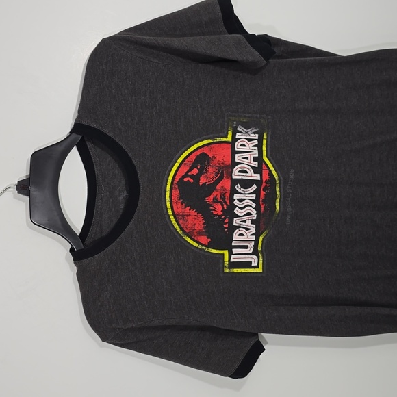 {Universal Studios} Men's Vintage Jurassic Park Print Grey Tshirt - Picture 5 of 9